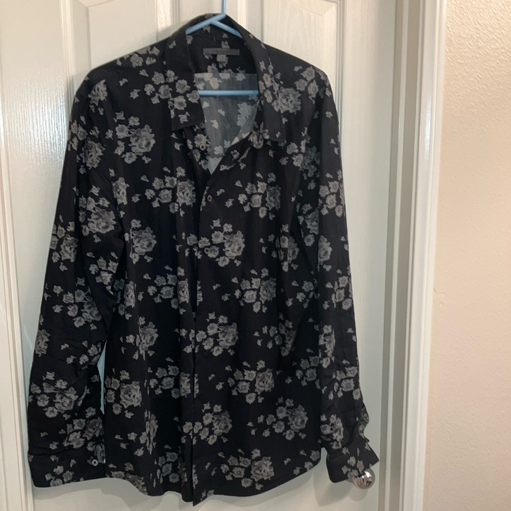 John Varvatos XXL.. black and grey floral shirt.. excellent used condition